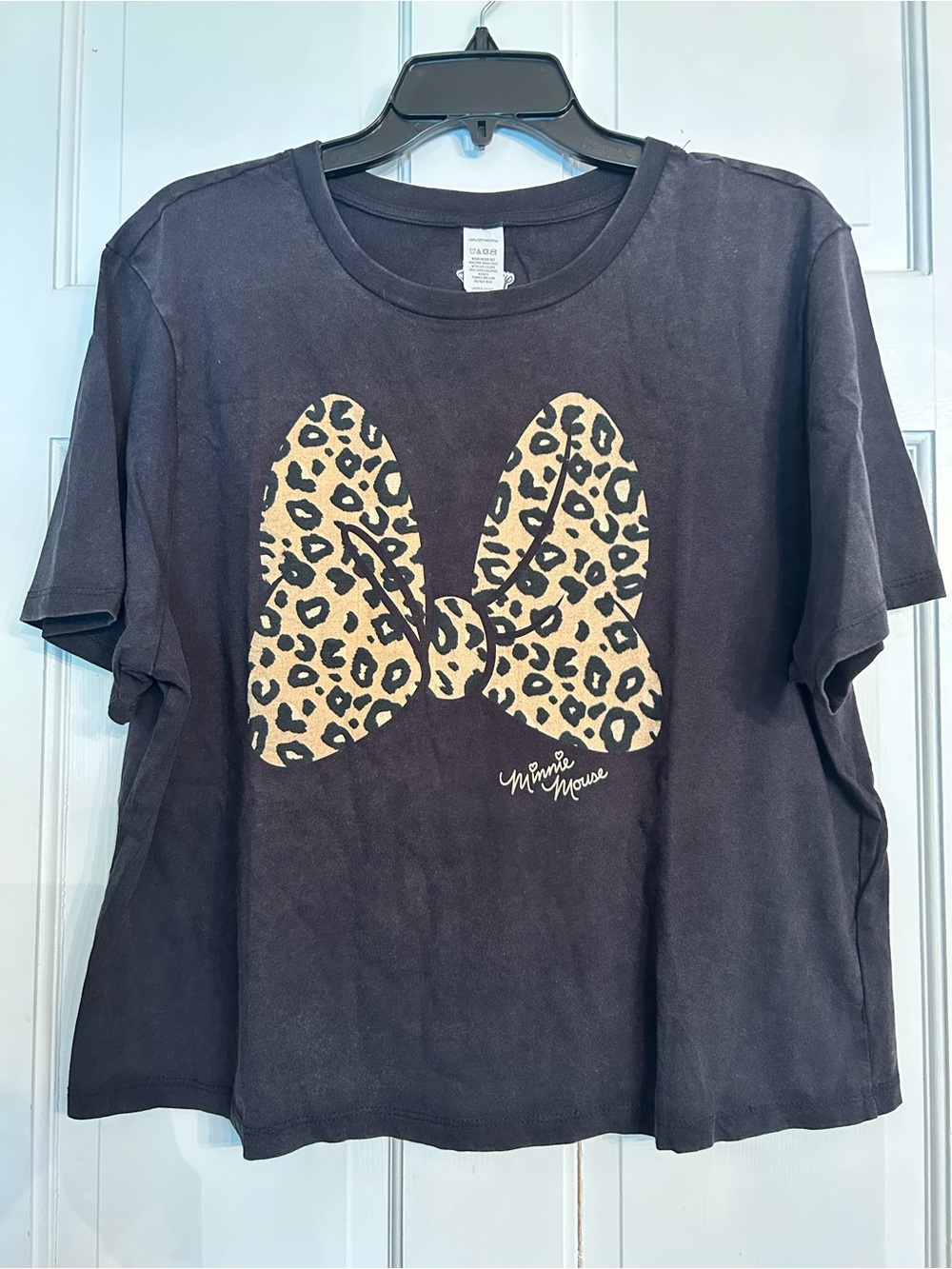 Minnie Mouse Leopard Bow Graphic Tee - Black & Tan